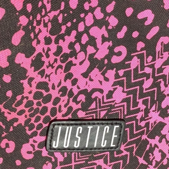 Justice - Soccer drawstring backpack - zipper front pouch - pink black & glitter - Picture 9 of 9